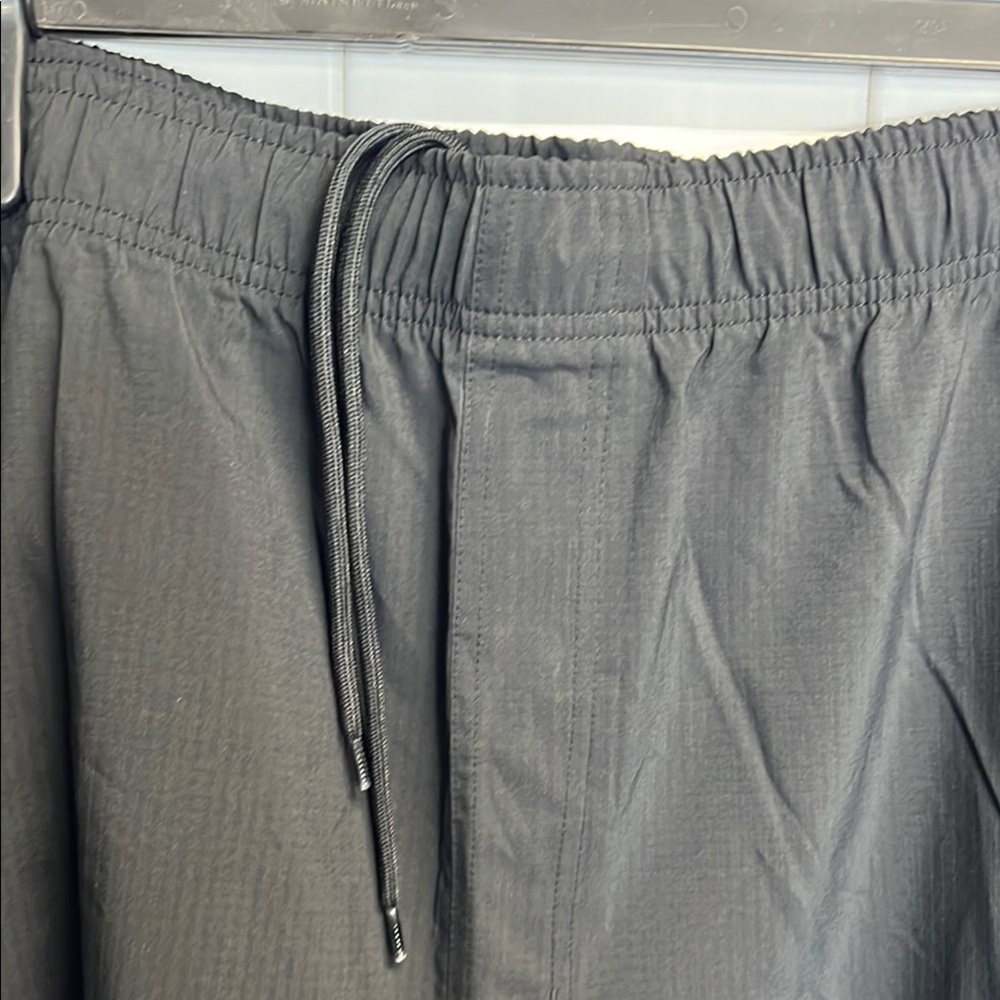 NWT Reebok Black Athletic Shorts with Elastic Waistband - Picture 9 of 9
